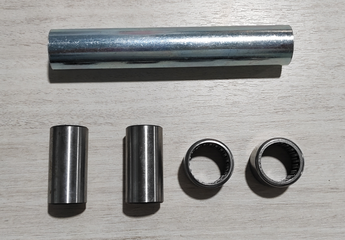 Втулка маятник 06 с подшипником