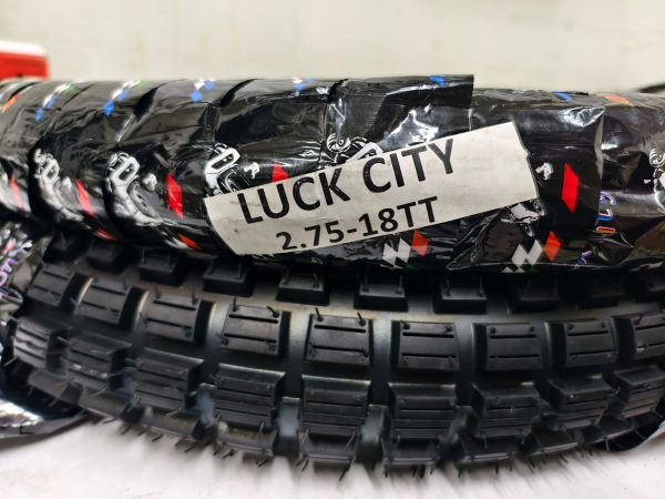Покрышка 2.75-18