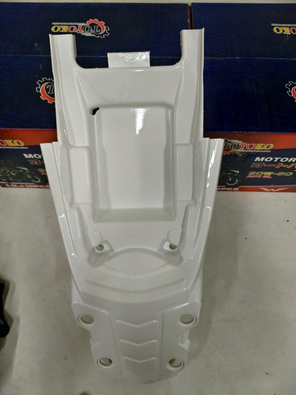 Пластик под сиденье DB кросс